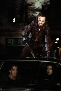 Sélène et Michael attaqués par Lucian.